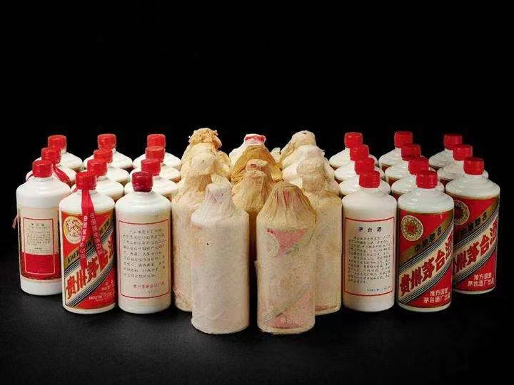 锦山镇老酒回收上门哪里回收(附近上门回收茅台酒）?